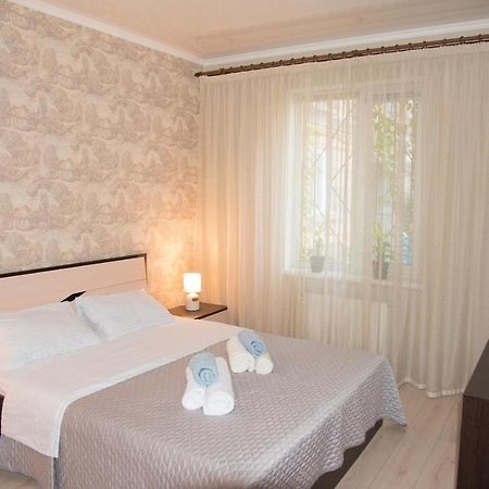 Center Of Odessa. Comfortable 2 Rooms Apartment Luaran gambar