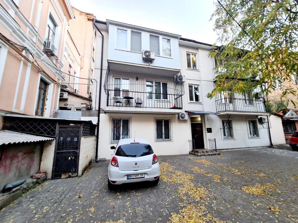 Center Of Odessa. Comfortable 2 Rooms Apartment Luaran gambar